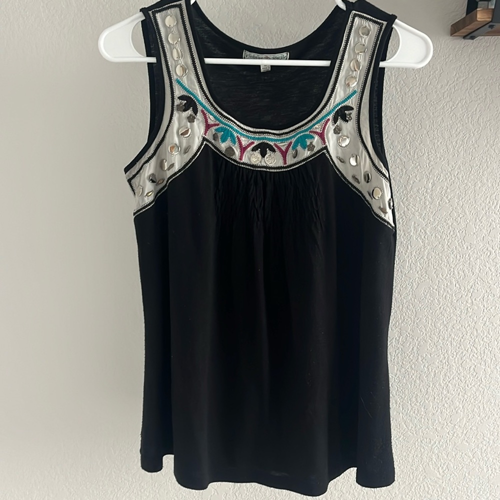 Embellished neckline tank top